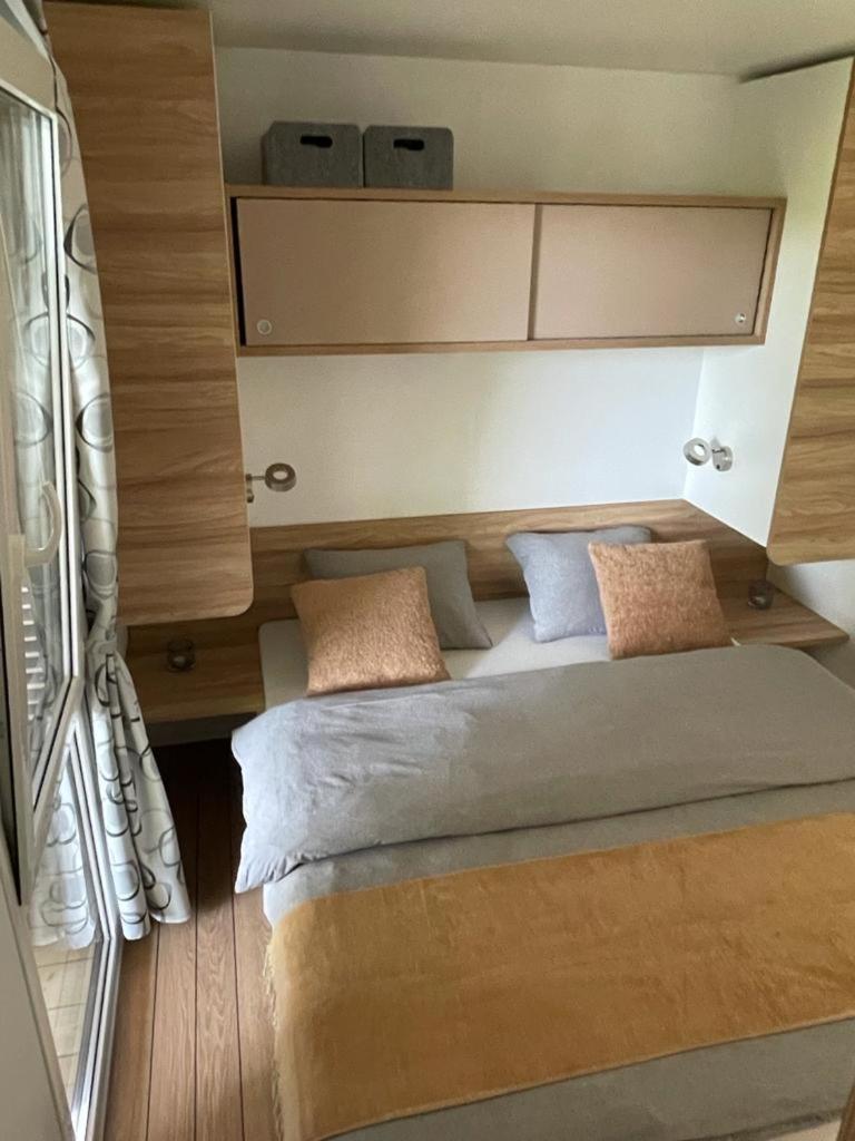 Kamp Total Escape Mobile Roza Camp Porton Biondi